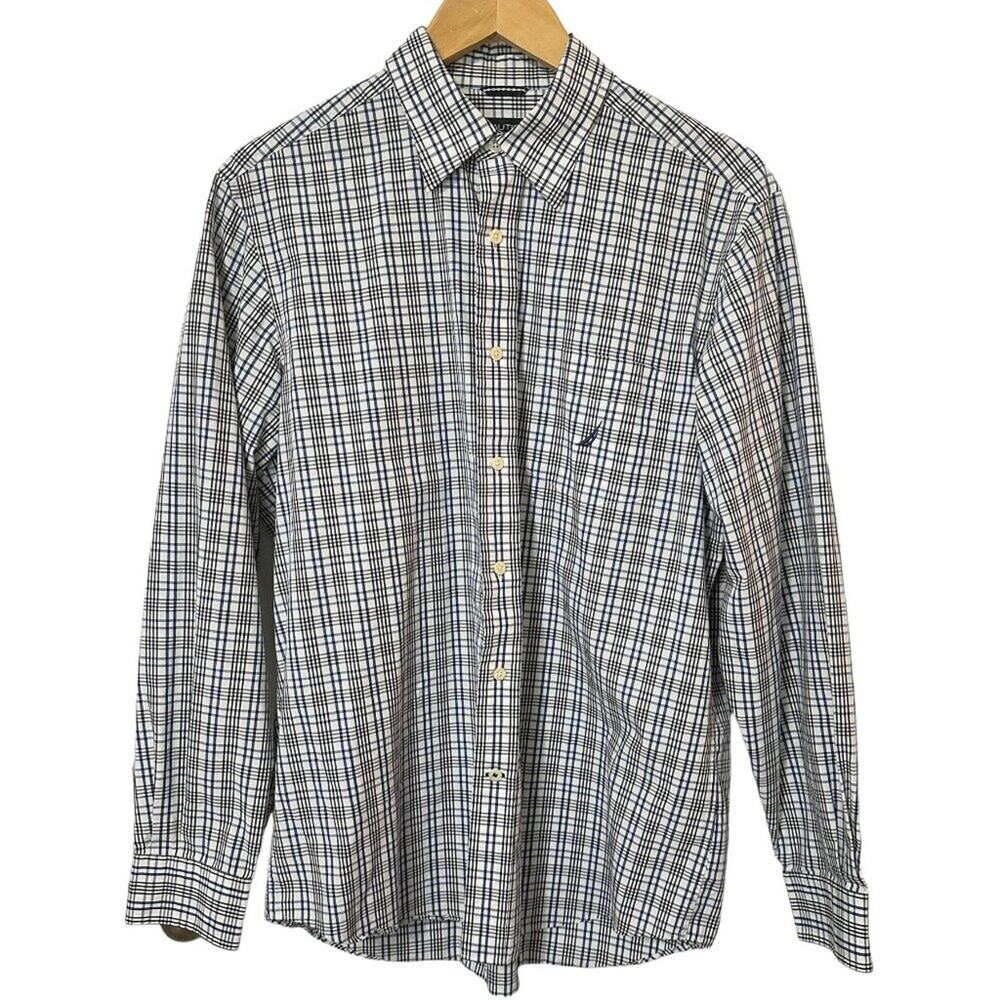 Men's Nautica Button Down | Black & White Pattern | SZ M | Wrinkle Resistant